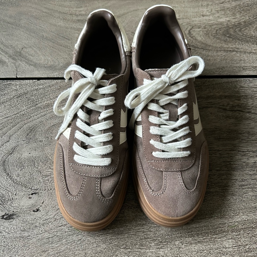 Steve Madden Dodge Taupe Sneakers W 8.5 Like New! - Picture 2 of 6
